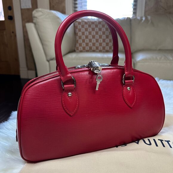 Authentic Louis Vuitton Jasmin Epi Leather Shoulder Bag - Picture 3 of 17